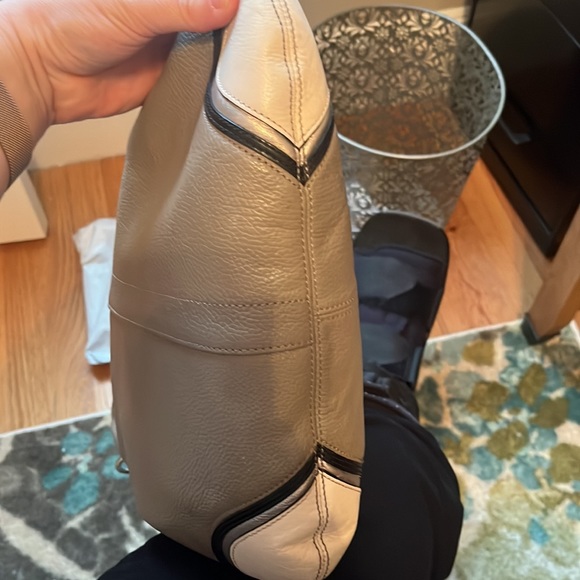 Grey/taupe leather coach bag - Picture 12 of 12